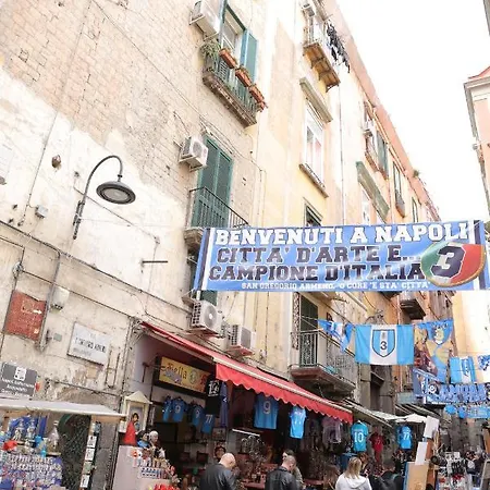 Bed & Breakfast Authentic Neapolis In The Hearth Of The Center 4*
