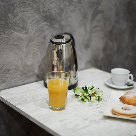 Authentic Neapolis In The Hearth Of The Center 4*