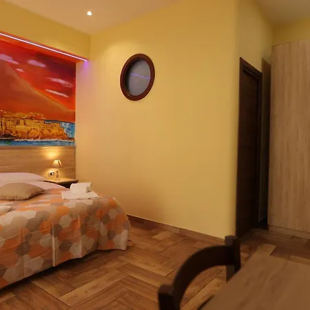 Authentic Neapolis In The Hearth Of The Center 4* Naples