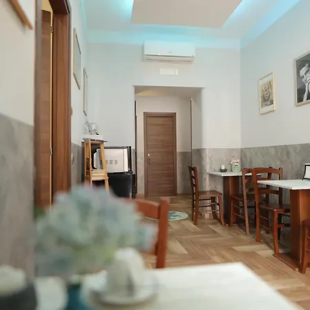 Authentic Neapolis In The Hearth Of The Center Naples