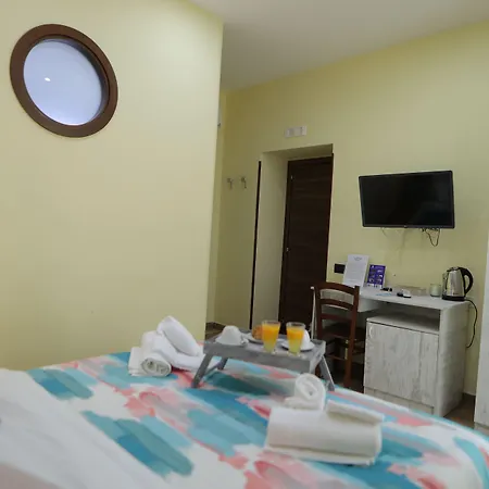 Bed & Breakfast L'ammor E Napule 4*