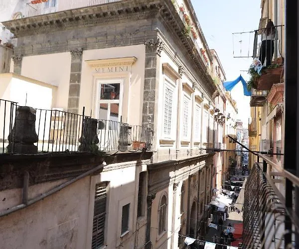 Oda ve Kahvaltı L'ammor E Napule Napoli