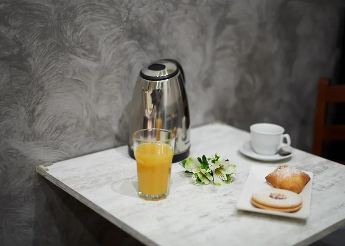 Authentic Neapolis In The Hearth Of The Center 4*