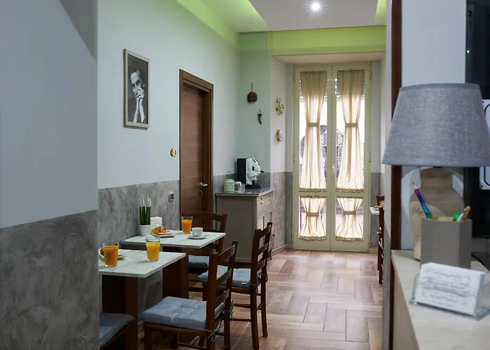 Bed & Breakfast Authentic Neapolis In The Hearth Of The Center Napels